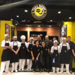 Depois de largar o emprego, ex-clientes da Tico’s Burger inauguram uma unidade da franquia no bairro do Butantã