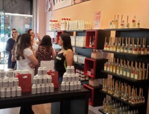 Franquia Cheflera Cosméticos e Estética é inaugurada no Brasil